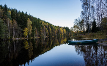 Картинка корабли лодки +шлюпки река лодка лес