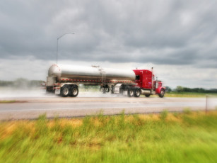 Картинка автомобили peterbilt