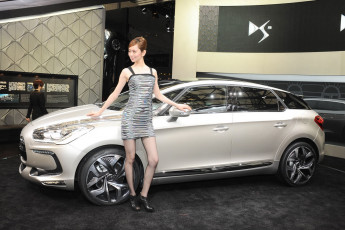 Картинка автомобили авто девушками