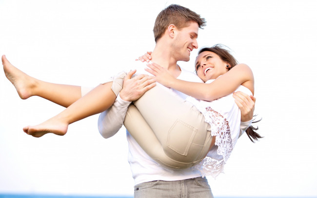 Обои картинки фото разное, мужчина женщина, влюблённые, девушка, парень, счастье, любовь, берег, белая, одежда