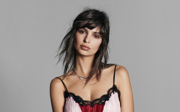 Картинка девушки emily+ratajkowski модель брюнетка лицо emili ratajkovski ожерелье