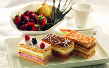 Картинка еда пирожные +кексы +печенье малина лакомство