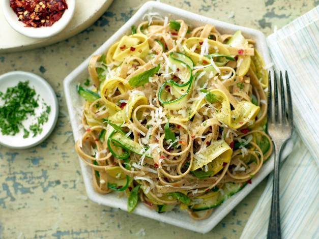 Обои картинки фото еда, макаронные блюда, паста, соус, макароны