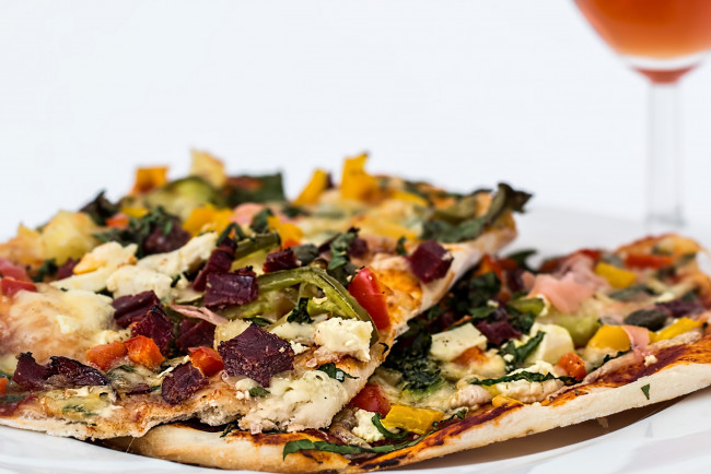 Обои картинки фото еда, пицца, сыр, мясо