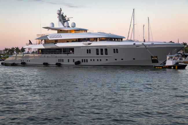 Обои картинки фото my mogambo, корабли, Яхты, суперяхта