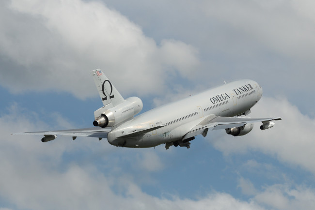 Обои картинки фото omega tanker dc10, авиация, военно-транспортные самолёты, танкер