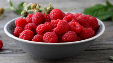 Картинка еда малина ягоды спелая