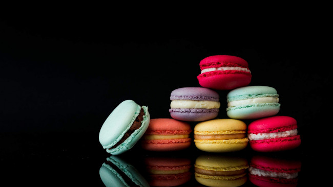 Обои картинки фото еда, макаруны, лакомство, печенье, ассорти