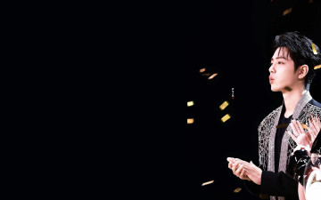 Картинка мужчины xiao+zhan актер пиджак конфетти