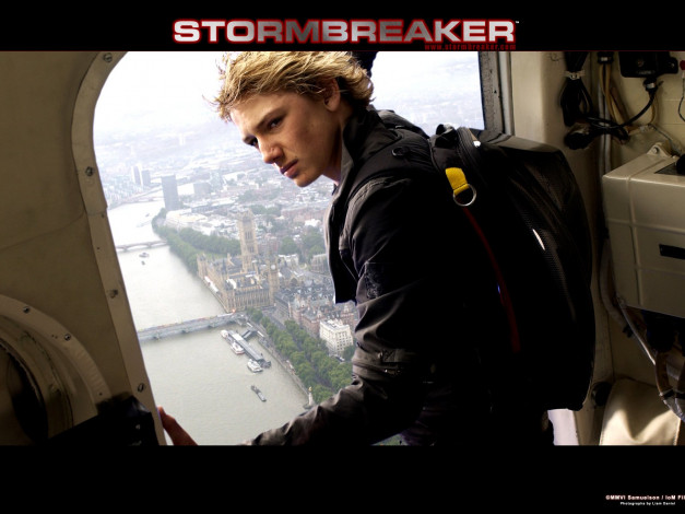 Обои картинки фото stormbreaker, кино, фильмы