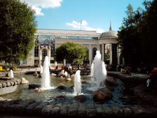 Картинка города фонтаны