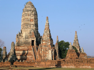 Картинка города исторические архитектурные памятники древний храм скульптуры