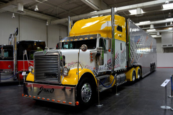 Картинка автомобили international тягач седельный грузовик тяжелый