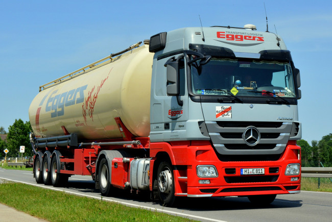 Обои картинки фото автомобили, mercedes trucks, тягач, седельный, грузовик, тяжелый