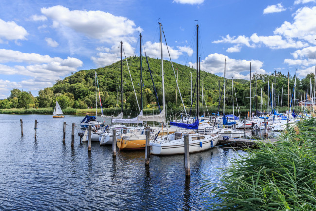 Обои картинки фото корабли, Яхты, бухта