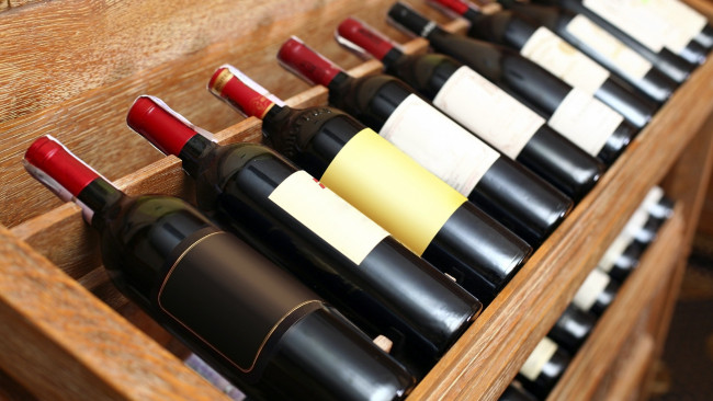 Обои картинки фото еда, напитки,  вино, бутылки, вино