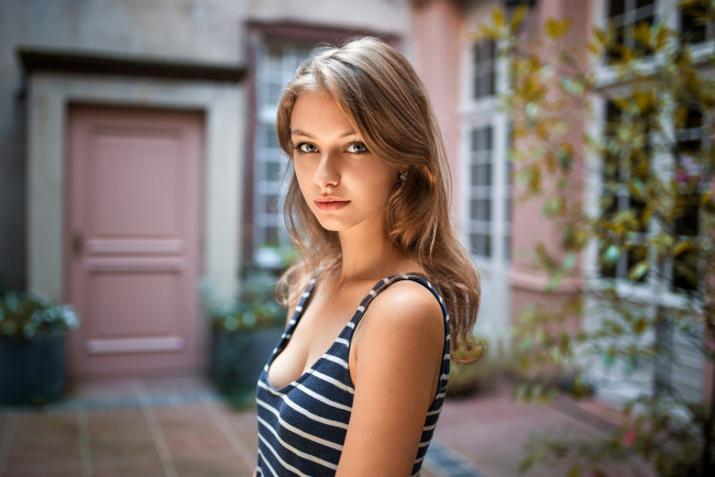 Обои картинки фото lea cuvillier, девушки, модель, lea, cuvillier, девушка