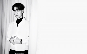 Картинка мужчины wang+yi+bo актер пиджак часы