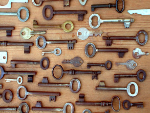 Картинка разное ключи замки дверные ручки много