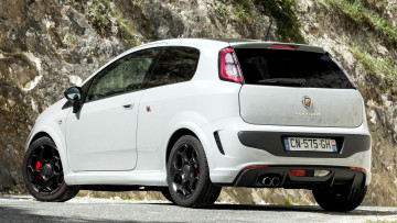 Картинка fiat gande punto abarth автомобили group легковые коммерческие италия строительные сельскохозяйственные