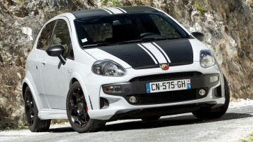 Картинка fiat gande punto abarth автомобили италия сельскохозяйственные строительные коммерческие group легковые