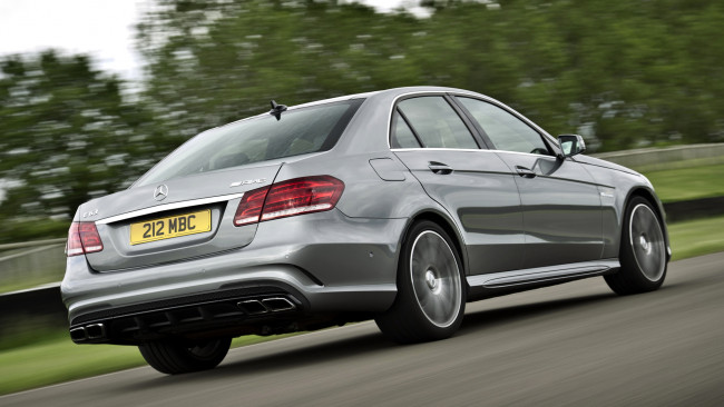 Обои картинки фото mercedes, автомобили, benz, mercedes-benz, daimler, ag, легковые, грузовики, автобусы, двигатели, германия