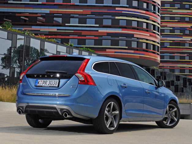 Обои картинки фото автомобили, volvo, v60, d6, plug-in, hybrid, r-design, 2014г, синий