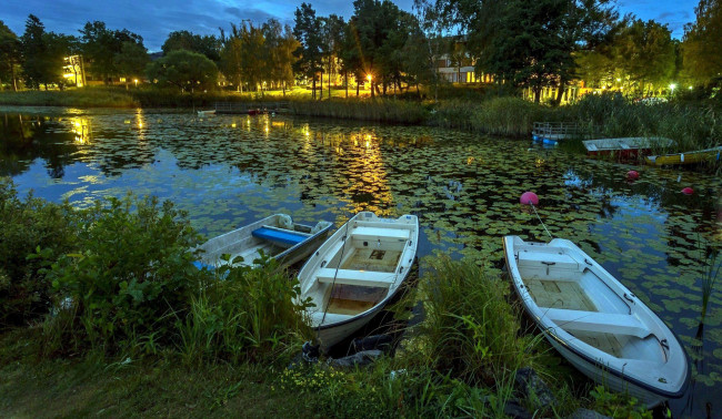 Обои картинки фото корабли, лодки,  шлюпки, пруд, вечер