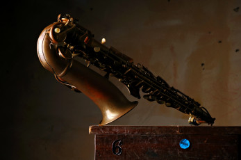 Картинка музыка -музыкальные+инструменты саксофон