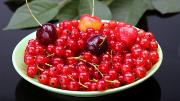 Картинка еда фрукты +ягоды смородина вишня
