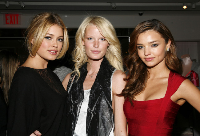 Обои картинки фото разное, знаменитости, девушки, модели, презентация