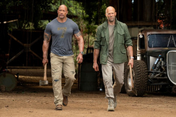 Картинка fast+&+furious+presents +hobbs+&+shaw+ 2019 кино+фильмы +hobbs+&+shaw джейсон стэтхем кадры из фильма дуэйн джонсон хоббс и шоу фильмы