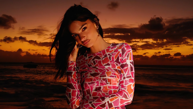 Обои картинки фото emily ratajkowski inamorata swim spring 2022, девушки, emily ratajkowski, фотосессия, эмили, ратаковски, inamorata, swim, модель, актриса