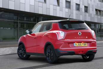 Картинка автомобили ssang+yong tivoli 2015г красный uk-spec ssangyong