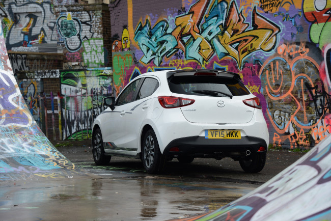 Обои картинки фото автомобили, mazda, mazda2, sport, black, '2015г