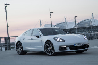 Картинка автомобили porsche panamera 4s 2016г