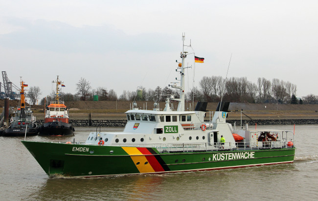 Обои картинки фото emden, корабли, катера, береговая, охрана