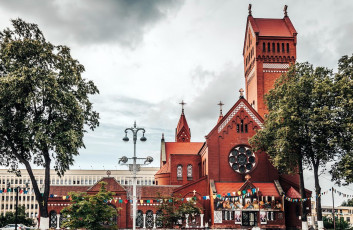 Картинка города минск+ беларусь костел