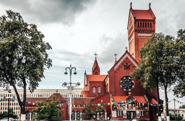 Обои картинки фото города, минск , беларусь, костел