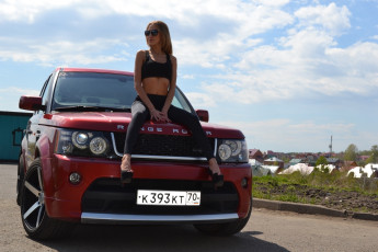 обоя девушка и авто, автомобили, -авто с девушками, девушка, женщина, шатенка, темноволосая, сексуальная, модель, звезда, позирует, разная, обувь, верхняя, стильная, одежда, нижнее, эротическое, бельё, трусы, лифчик, колготки, чулки, аксессуары, макияж, и, множество, элементов, на, фотографии