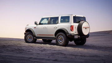 Картинка автомобили ford bronco 60th anniversary package 4x4 off road 2026 бездорожье песок
