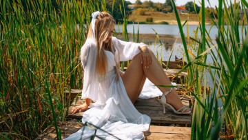 Картинка сексуальная+девушка девушки -+брюнетки +шатенки девушка женщина шатенка темноволосая сексуальная модель звезда позирует разная обувь верхняя стильная одежда нижнее эротическое бельё трусы лифчик колготки чулки аксессуары макияж и множество элементов на фотографии