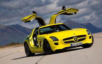 Картинка mercedes-benz+sls+amg автомобили mercedes-benz желтый двери дорога горы