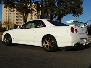 Картинка автомобили nissan datsun