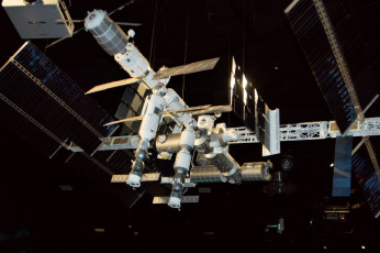 Картинка космос космические корабли станции мкс мир