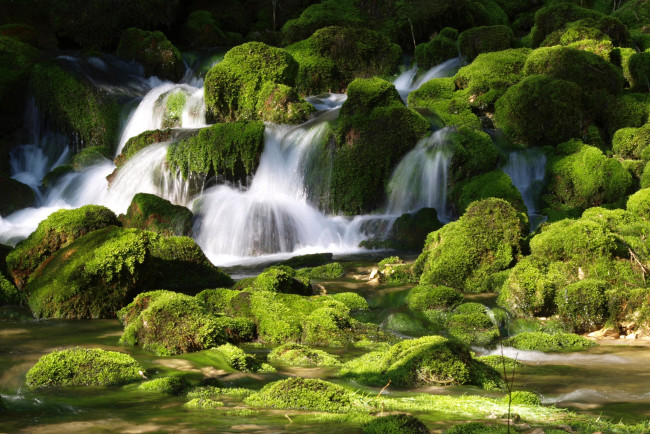 Обои картинки фото природа, реки, озера, речка, ручей, камни, мох