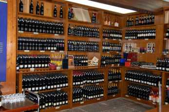 Картинка интерьер -+другое винотека