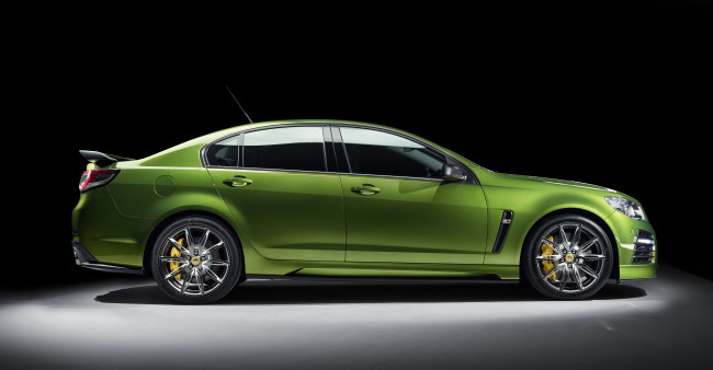 Обои картинки фото автомобили, holden, hsv, gts, gen-f2, 2015г, зеленый