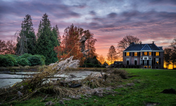 Картинка города -+здания +дома простор