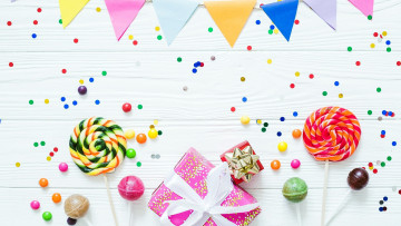 Картинка праздничные подарки+и+коробочки флажки леденцы подарки